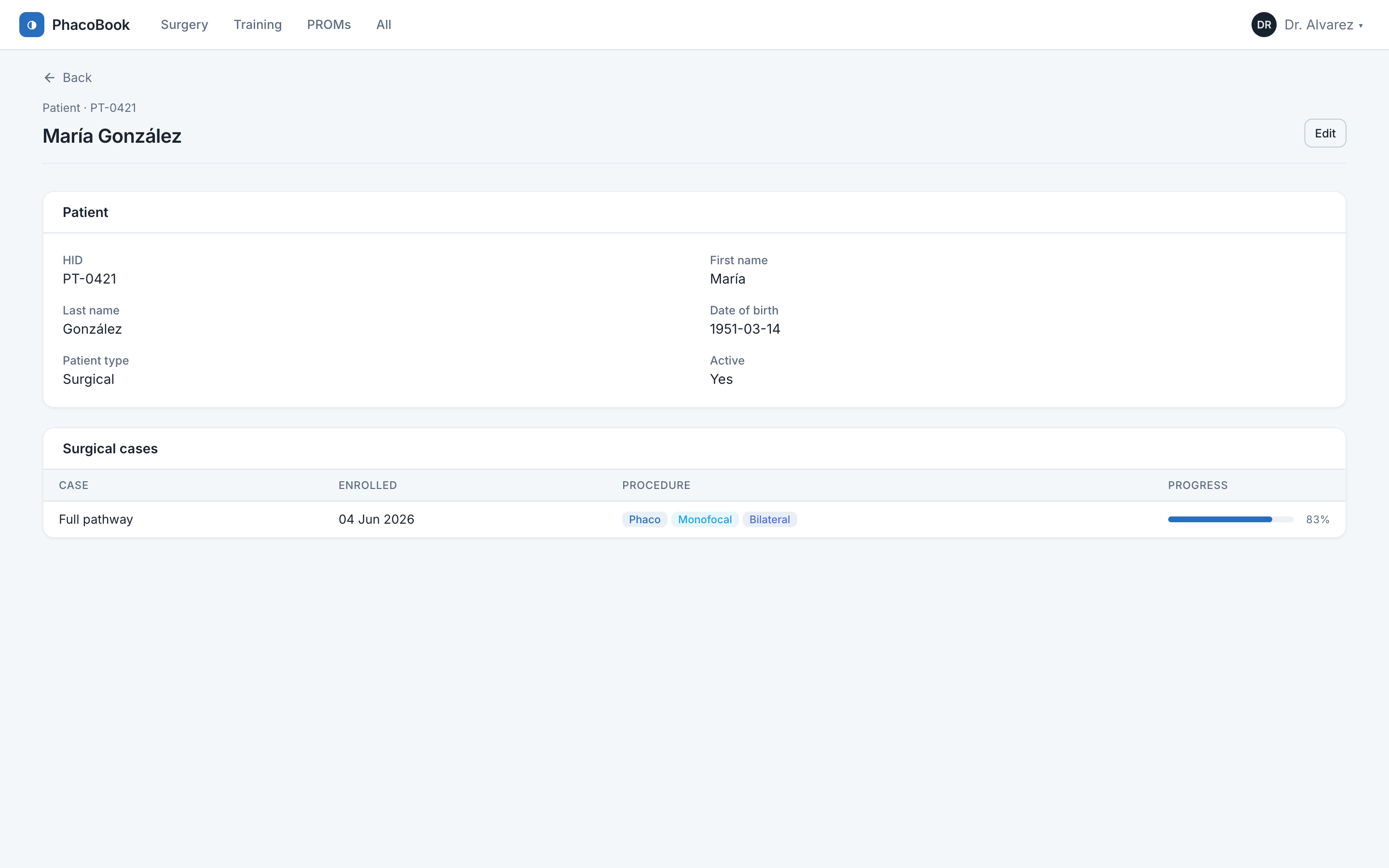 A patient record in PhacoBook